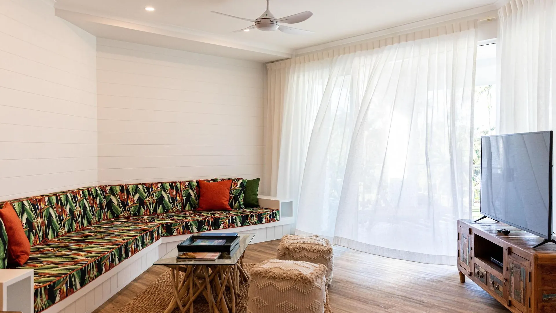 Beaches Holiday Apartments - Official Onsite Reception & Check In Port Douglas