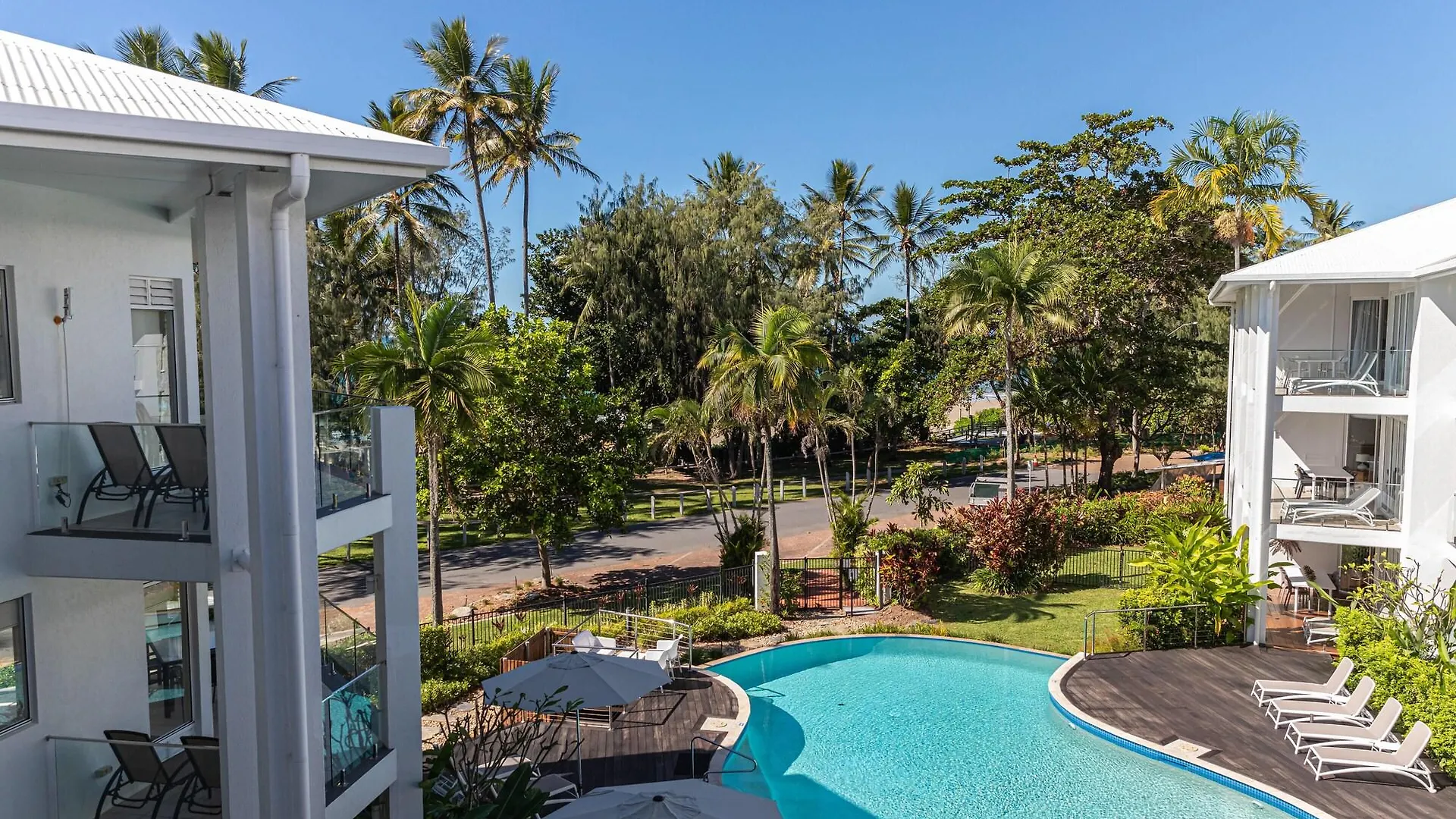 Beaches Holiday Apartments - Official Onsite Reception & Check In Port Douglas 4*,  Australia