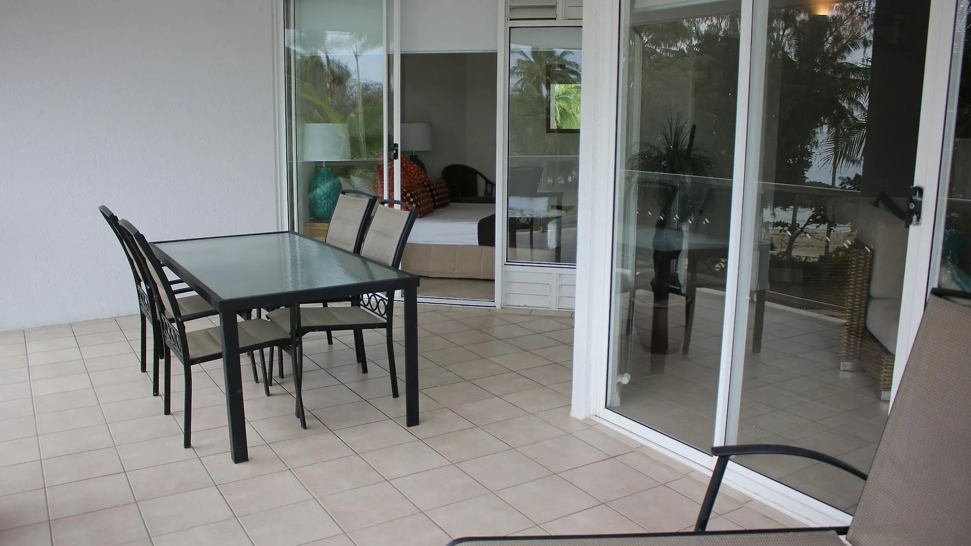 Beaches Holiday Apartments - Official Onsite Reception & Check In Port Douglas