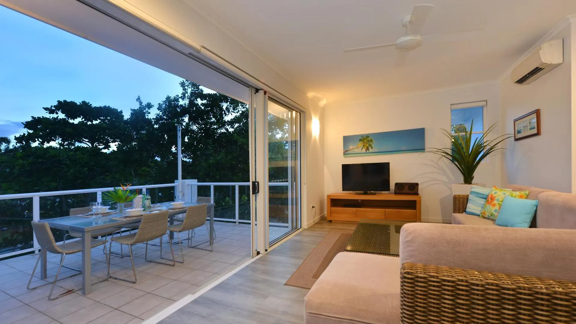 Beaches Holiday Apartments - Official Onsite Reception & Check In Port Douglas Aparthotel