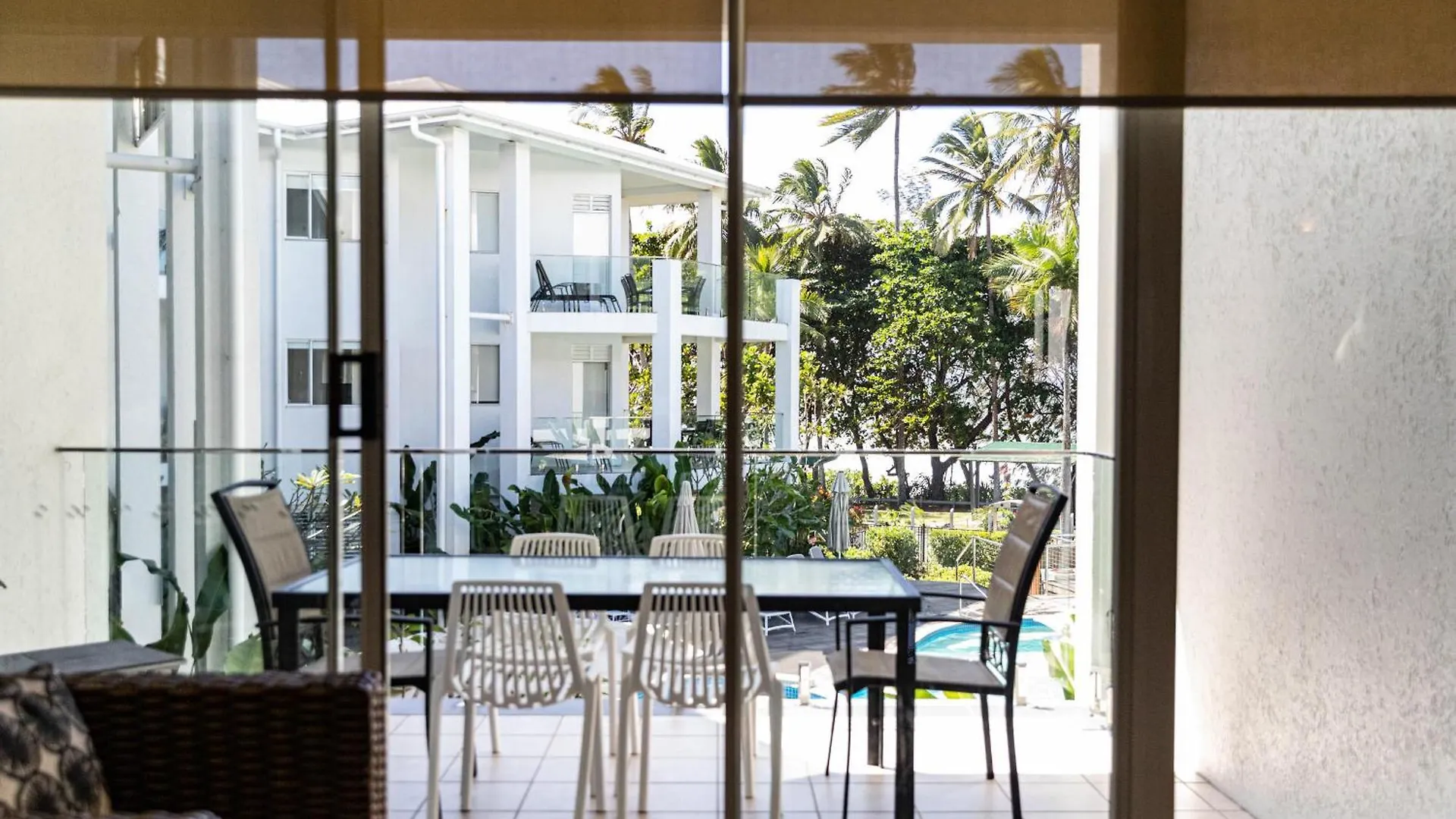 Aparthotel Beaches Holiday Apartments - Official Onsite Reception & Check In Port Douglas