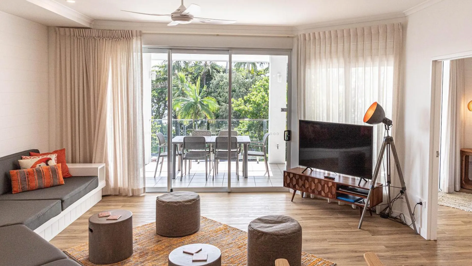 Aparthotel Beaches Holiday Apartments - Official Onsite Reception & Check In Port Douglas
